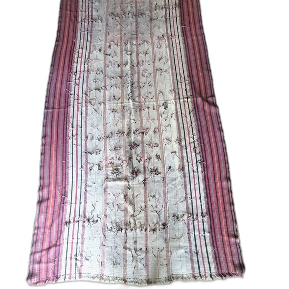 Early 20th C. Antique Bhutanese Kira - Picture 4 of 10